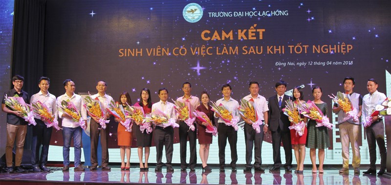 Nghiêm túc giải bài toán việc làm cho sinh viên