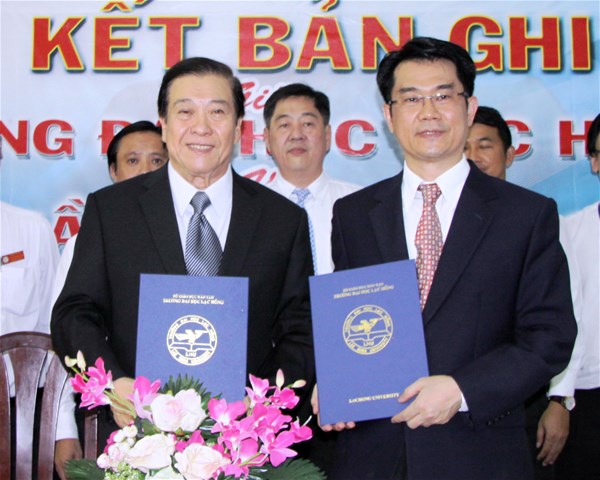 ký kết giao ước hợp tác với doanh nghiệp