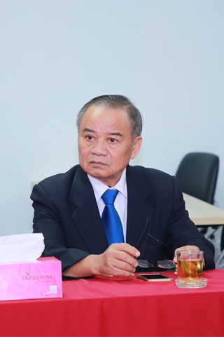 Ông. Trần Ngọc Bích